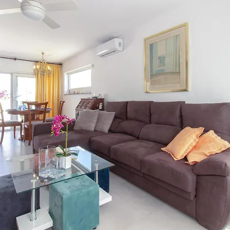 Cozy In With Wifi Holiday home